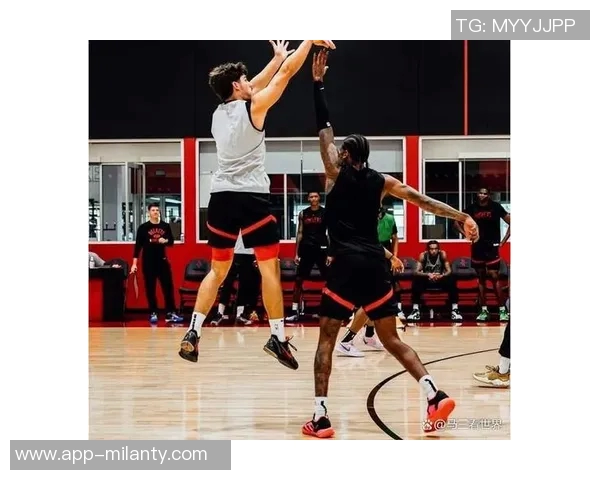 小卡称赞三分球价值提升八场投63记三分球创历史新高